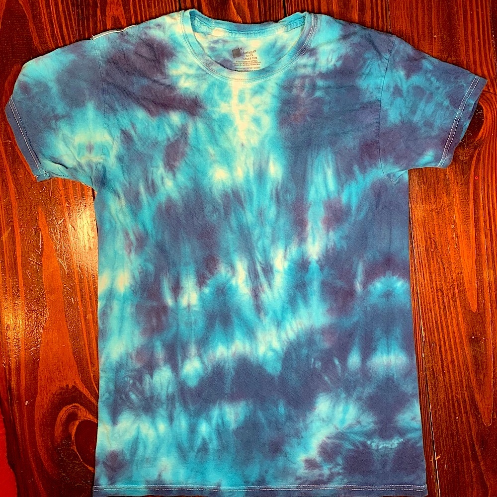 Blue tie-dye tshirt handmade #poshtees